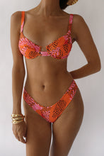 Load image into Gallery viewer, Papaya Malta Bottom