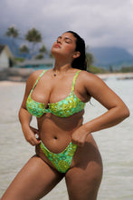 Load image into Gallery viewer, Kiwi Capri Bottom
