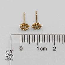 Load image into Gallery viewer, Small Diamond Marguerites Flower Stud Earrings 18K Yellow Gold